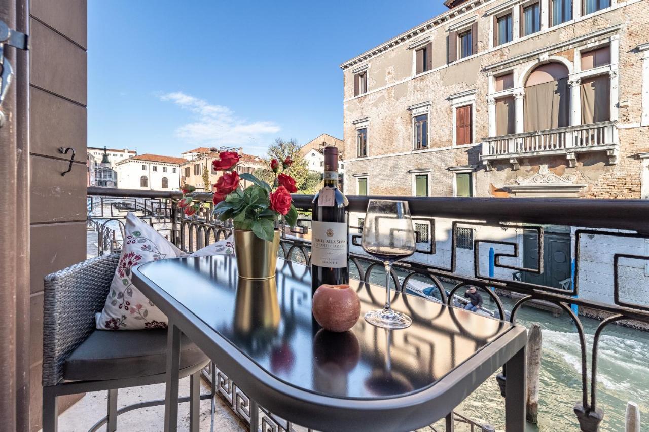 Italian Experience-Riva Degli Schiavoni Boutique Apartment Venice Exterior photo